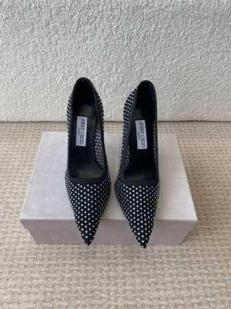 早春水晶钻面 凉鞋 单鞋Jimmy Choo 周仰杰25春夏系列 重逢惊艳 优雅邂逅 碰撞之美 时尚国外博主同款街拍推荐 造型大胆别致 鞋面 搭配钻面 时髦大气 - 点击图像关闭
