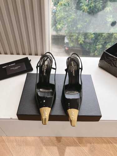 直销 顶级品质Saint Laurent 圣罗兰Lee金属扣单鞋 Ysl姐姐的美丽尤物高跟鞋 又是人间圣罗兰 Rose同款的小方头 高跟鞋化很好修饰脚型，奢华金