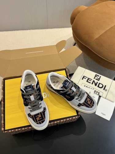 顶级版本情侣款顶级飞机盒版本 Fendi芬迪爆款系列 情侣休闲运动鞋 Fd Match 原版Rmb9360购入 一比一复刻 设计师Kim Jones打造的首款运