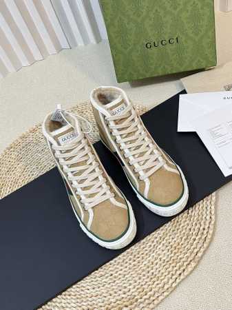 男码+10 压纹双G款 GUCCI Tennis冬季羊毛款，升级版带扫描芯片专柜新款压纹双G毛毛保暖休闲鞋 工厂独家首发情侣款 官网全球首发 1977古 - 点击图像关闭