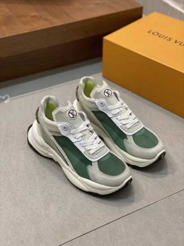 Louis Vuitton 路易威登 -高端品质 原单-原版反绒小牛皮 品牌塑胶模块 品牌帆布布匹-内里 垫脚：品牌帆布-大底 超轻TPU 橡胶 组合成型大底-