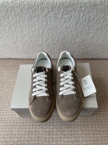 brunello Cucinelli 25Ss最新 Bc 系带 休闲鞋 鞋面进口麂皮 内里进口 羊皮里 0.5Mm圆形冲孔设计 透气不闷脚 独家开模Tpu大底