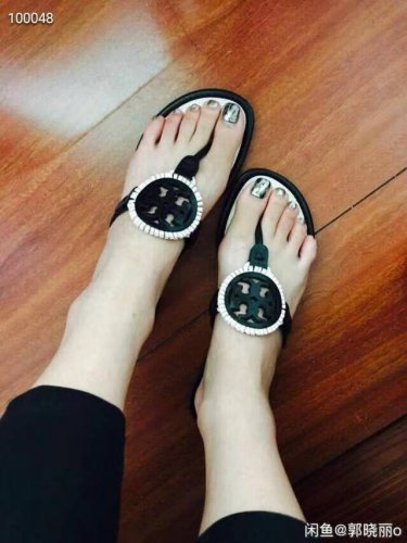 出厂价P 工厂P直销，长期供货。 Tory Burch 托里伯奇 Miller Feinge拼色牛皮女士凉拖 拼色太阳花款式 经典Miller款 拼色设计 码