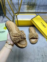 工厂p价 女装女鞋 运动原单 Fendi最新爆款平底拖鞋 配以打结系带 金色饰面金属件 Ff丝绒布料材质 面料全包鞋垫 配同色羊皮垫脚 35-45码