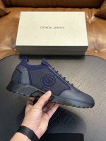 Giorgio Armani阿玛尼新款春夏高弹飞织套穿式休闲运动男鞋到货 这款提供原创设计 活力十足 是悠久织物传承与创新技术巧妙融合的典范 打造富有现代气息的