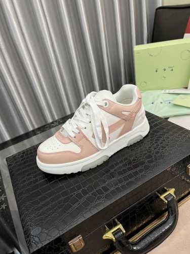 Off-white休闲鞋 男女情侣款 女35-40 男38-46码，原板购入一比一开模 面料：头层牛皮磨砂牛皮 内里：透气进口网布面料 大底：橡胶底 上脚舒适