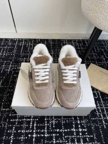 代购级 Brunello Cucinelli 24ss最新 Bc 系带 羊毛休闲鞋 鞋面进口麂皮 进口牛皮 内里进口羊毛 0.5mm圆形冲孔设计 透气不闷脚 独