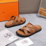 厂价 男码10 HermèS 爱马仕25Ss新品交叉凉拖鞋 这也太呆萌太好看了吧？ 极约复古的设计 浓厚的异域风情 时髦感十足、随便上脚都很有腔调 简简单单的款
