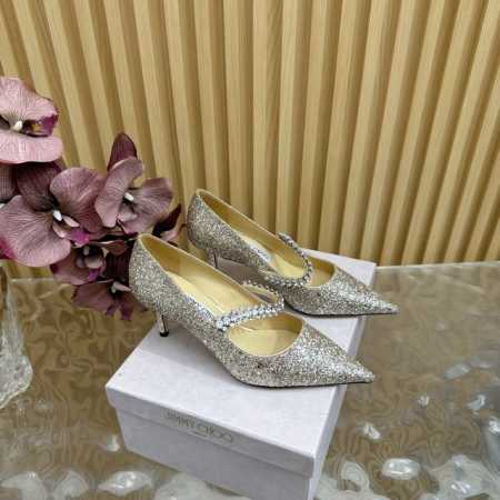 jimmy Choo 吉米周经典钻石链条 尖头高跟拖鞋 超绝的水晶鞋 美到移不开视线 鞋型做的非常秀气 不会过分窄长 内部空间很足 让脚趾能足够的放松 水钻在脚 - 点击图像关闭