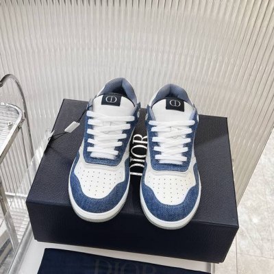 B27系列 Dior 迪奥休闲运动情侣款板鞋系列市场最高版本 M多网红打卡，百搭款 男女同款真是好看到极致 面料：原版定制顶级丝绸光滑牛皮、牛磨砂皮、迪奥LoG