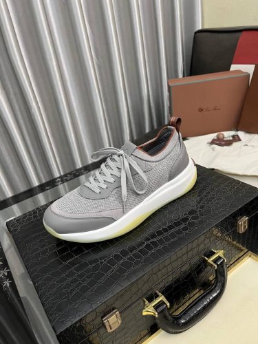 出厂价Pp： Loro Piana 诺优翩雅 Lp 经典款休闲鞋，男士系带休闲鞋运动鞋，高品质轻便舒适面料，户外休闲均可，配色年轻又有活力，鞋面意大利进口鹿皮，