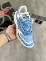 出厂价 实价 Versace 范思哲 正品代购级别，进口原版料，进口原版透气网布面料，拼接牛皮面，进口透气网布内里，时尚滴胶logo胶片搭配，印花图案垫脚，运动