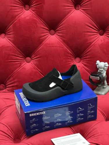 独家实拍 高版本 小众潮牌 Birkenstock24春夏博肯一脚蹬懒人乐福鞋 这系列单鞋刚出就心动了 很有质感样式比较百搭 大气 上脚感受很好 不管是颜值还是