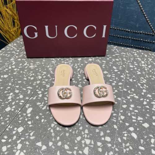 Gucci 古驰顶级品质①面料：牛皮 品牌布料②内里／垫脚:羊皮里③大底：原版意大利真皮底④码数：35-42 40.41.42定做不退换 包装：专柜全套绿色包装