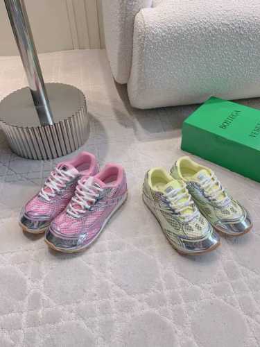 女款 男款 Bottega Venet*新款Orbit网面运动鞋 最全配色 超多明星同款 采用轻质科技网面布料 搭配几何图形外底 王炸系列 高版本 上脚超级酷