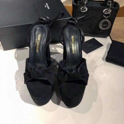 saint Laurent 圣罗兰 Ysl专柜主打款防水台恨太高绑带凉鞋。高端定制顶级品质。延续家族经典鞋面蝴蝶结设计，简约大气，防水台超高大粗跟让Mm轻松驾驭