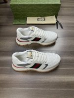 Gucci 古驰 -高端品质 原单 -鞋面：纳帕小牛皮、打孔小牛皮、鞋身品牌图腾织带 -内里：品牌帆布，垫脚；水染牛皮 -大底：超轻tpu 橡胶：双色成型大底
