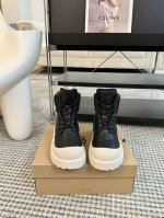 男装10 Ugg王一博同款塔斯曼 UGG Tasman Weather Hybrid一秒蹬 男女同款经典Tasman鞋型之上加入大橘底机能撞色设计，环保防水防雪