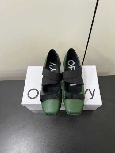韩国小众设计师品牌Open Yy春夏走秀款芭蕾舞鞋靴 第一眼看到这个鞋子就爱上了，带点复古味随意搭配都好看！各大网红博主都在穿它，整个鞋子非常柔软，好穿不磨脚