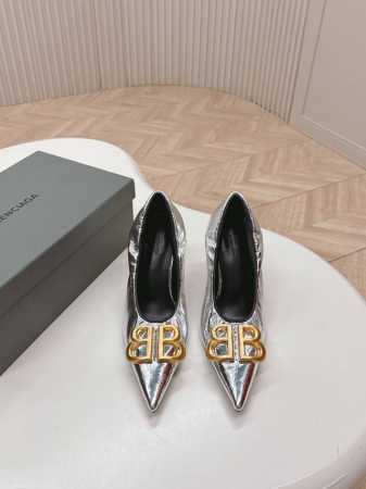 出厂 balenciaga 25S春夏新款 双B 扣尖头 凉鞋 单鞋 高跟鞋 巴黎世家出的高跟鞋都很会拿捏女人心 简直美呆了 上脚熠熠生辉 而且也很百搭 今年的 - 点击图像关闭