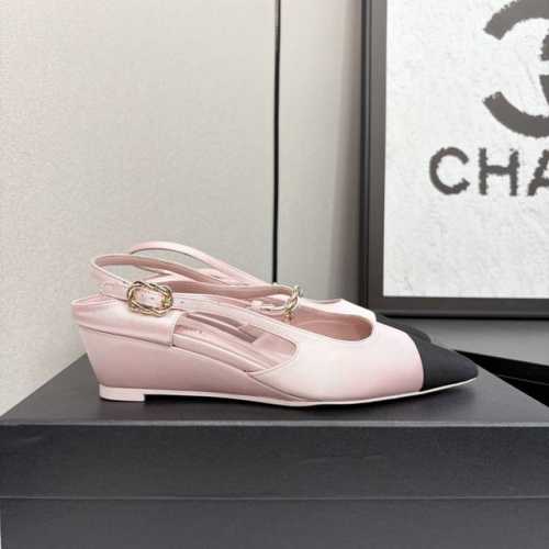 chane*｜小香25P春夏新品 系列双C坡跟凉鞋 这一季的网纱蕾丝美得让人窒息！ 朦胧看不清，不管是衣服还是裙子 穿在女人身上，若隐若现的小性感 很梦幻很浪漫