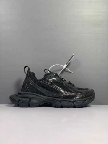 Balenciaga Phantom Sneaker 官方同步 巴黎世家全新十代潮流跑鞋 W1RB5 0102 黑色 #增加全新设计 在延续 Track Tra