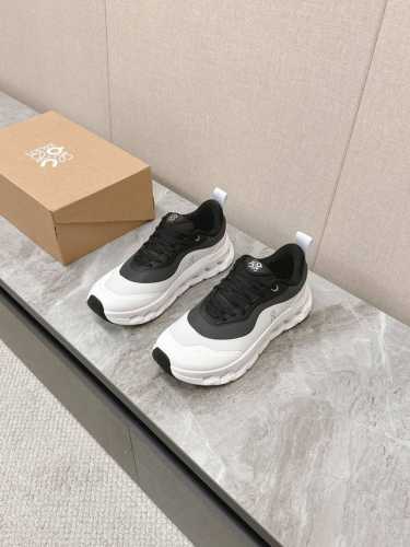 广州 Loewe罗意威 x on cioudtilt2.0跑鞋情侣款 罗意威 xon 昂跑全新合作系列 时尚，品牌与瑞士高性能运动品牌on携手打造的此系列作品专