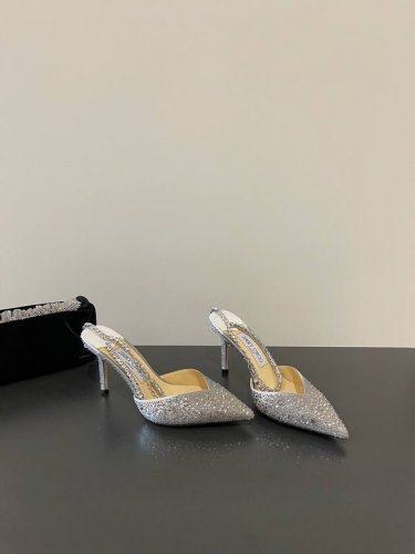 jimmy Choo 最高品质 最新经典钻石链条 渐变烫钻 重工艺水晶半拖鞋单鞋 同步专柜 主打精致 舒适度休闲 甜美 无解风都轻松满足 Blingbling