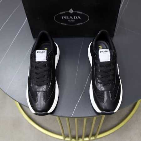 实价 品牌：普拉达 标准码：男码38 44 45可以定做 等级：官网同款 高品质男鞋 材料：原版皮料材质 搭配舒适透气内里 原版防滑耐磨橡胶轻便大底 款式类别： - 点击图像关闭