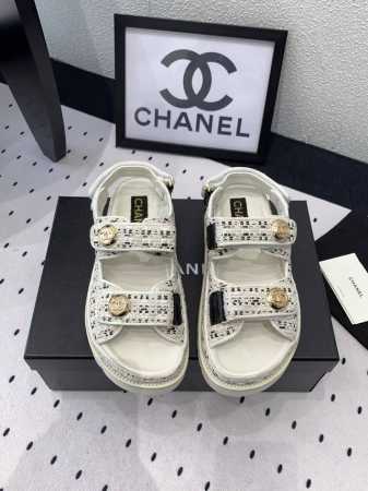 Chanel新款半拖沙滩鞋 高版本出货 上脚舒适超显腿型 夏季出行旅游必备单品 高密度编织鞋面 羊皮垫脚 原版开模大底 Size: 35-39 40 41订做 - 点击图像关闭