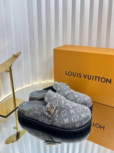 女码 男码 顶级版本 Louis Vuitton路易威登 Lv包头拖鞋驴牌 丹宁系列牛仔布 春夏最新爆款系列 情侣款老花凉拖 高级慵懒风，百看不厌款、时尚度拉满