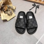 橙子出厂价P Louis Vuitton 路易威登 夏季新款 平底拖鞋 一字拖 情侣款 官网上新 全球首发 Lv 草间弥生 二度联名新款 码数：35-44
