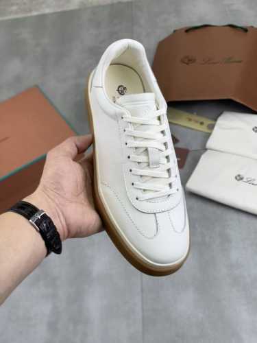 出厂价pp 实价高品质 Loro piana 顶级正品级购买原版1:1复制 于1924年4月24日一手创立现有的Loro piana公司。家族经营至今已是第六代
