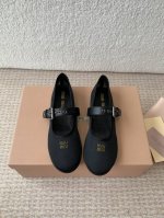 miumiu 缪缪25夏季新品玛丽珍芭蕾舞跳舞鞋平底简易单鞋奶奶鞋！ 满满的少女心，款式设计可爱优雅不乏美艳色彩，简简单单又藏着小心机，优雅大方低调显气质，可咸