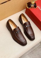 商品商标：Ferragamo 菲拉格慕 休闲皮鞋 正码码数: 38-44 45.46订制 商品材料：精选 进口头层小牛皮鞋面+奢华五金扣，进口水染牛皮内里。强烈
