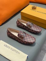 商品名称：Louis Vuitton 路易 威登 正规码数: 38-44 豆豆鞋 商品材料：精选 牛皮鞋面，柔软羊皮内里；原厂大底。