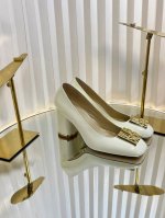 Dior 迪奥 2025秋冬最新时装秀高定系列 MISS DIOR 粗跟方头玛丽珍芭蕾舞女鞋 CD字母logo五金珐琅方扣低跟一圈带中古女单鞋 原版开发顶级高端