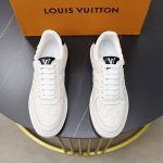 品牌 Lv路易威登 标准码 38 44 45定制 等级 官网同款 材料 原版牛皮面 舒适内里 轻便耐磨大底 款式类别 男士时尚休闲鞋 跑步 运动鞋 尊贵奢侈品大