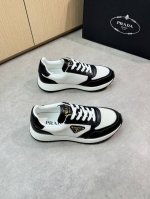 prada 普拉达 -高端品质 原单休闲运动鞋 -鞋面 纳帕小牛皮 品牌高丝光帆布 鞋身车缝品牌金属扣件 鞋舌丝印高周波品牌Logo -内里 水染牛皮 -大底