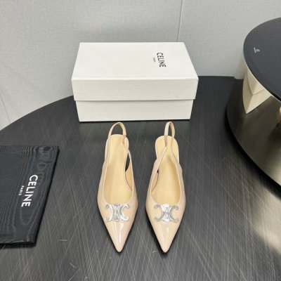 出厂： 高版本 Celine 2025Vs 尖头标扣单鞋 夏季季搭配袜子，简直绝绝子了复古的点上带上了满分时髦感颜值绝原版购入开发，依旧最高输出，还原原版定制复