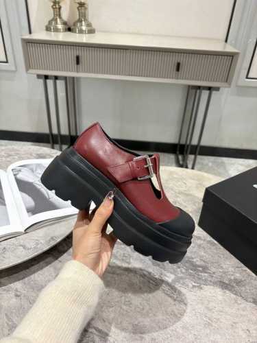 alexanderwang大王25Sw暗黑系列厚底大头小皮鞋 跟高5.5Cm，增高显腿细，德比鞋舒适好搭，玛丽珍俏皮精致，大圆头设计感十足，五金配件超有质感，每
