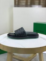 工厂p价p 实价 原单品质 Bottega Veneta官网爆款路易威登 Bv男士手工编织拖鞋 专柜同步发售 ！意大利进口原版手工编织牛皮，原厂特供原版轻便发泡