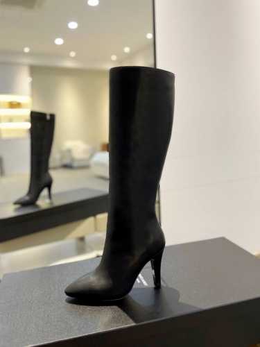 年度畅销款 圣罗兰 秋冬新款 圣罗兰 Saint Laurent0， 开始叫做Yves Saint Laurent 或 简 做YSL，是法国人伊夫 圣 罗伦 Y