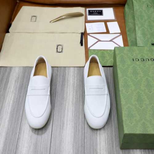 出厂价： 原版1:1拆解g家新品 Gucci古-驰 马衔扣男士乐福鞋 便鞋 官方售价 Rmb ,900 这款单品出自gucci Lido系列，设计灵感源自意大利