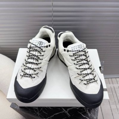 mm6 X Salomon 联名合作款 mm6马吉拉 X Salomon萨洛蒙 联名X-Alp系列情侣款运动鞋 mm6全新演绎的X-Aip专注于其空气动力学的外