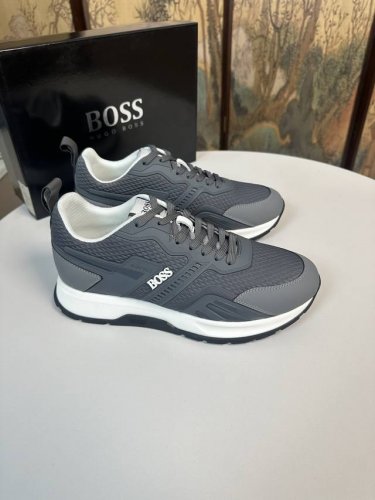 工厂p价 Boss 2025最新休闲运动鞋本款是官方主打款1:1质量 原厂名师制作 采用进口网布拼接牛皮舒适网布内里 原版pu超轻耐磨防滑1:1大底 完美楦型