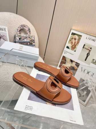 Dior24款春夏新品，6色任选，码数35-42，出厂价：150 真皮底 - 点击图像关闭