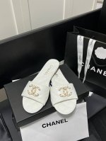 出厂 chanel的拖鞋真的好仙好美 春夏马上到了 必备的拖鞋款准备起来 鞋面内里羊皮 真皮大底 size:35-42