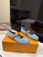 LV 路易威登 25 2025 早春新款 顶级版本原版一致 专柜主打最新款 ROMY平底芭蕾舞鞋 硬货上新 代购级别！高级感十足！国内外博主刷爆的一款，复古又