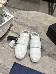 顶级品质Prad* 25ss 普拉达走秀款复古流苏半拖鞋单鞋爆款！走秀款 复古感时髦满满 随意百搭 时尚休闲 独到味道，人人都爱也轻松驾驭 每年都会爆.足以征服